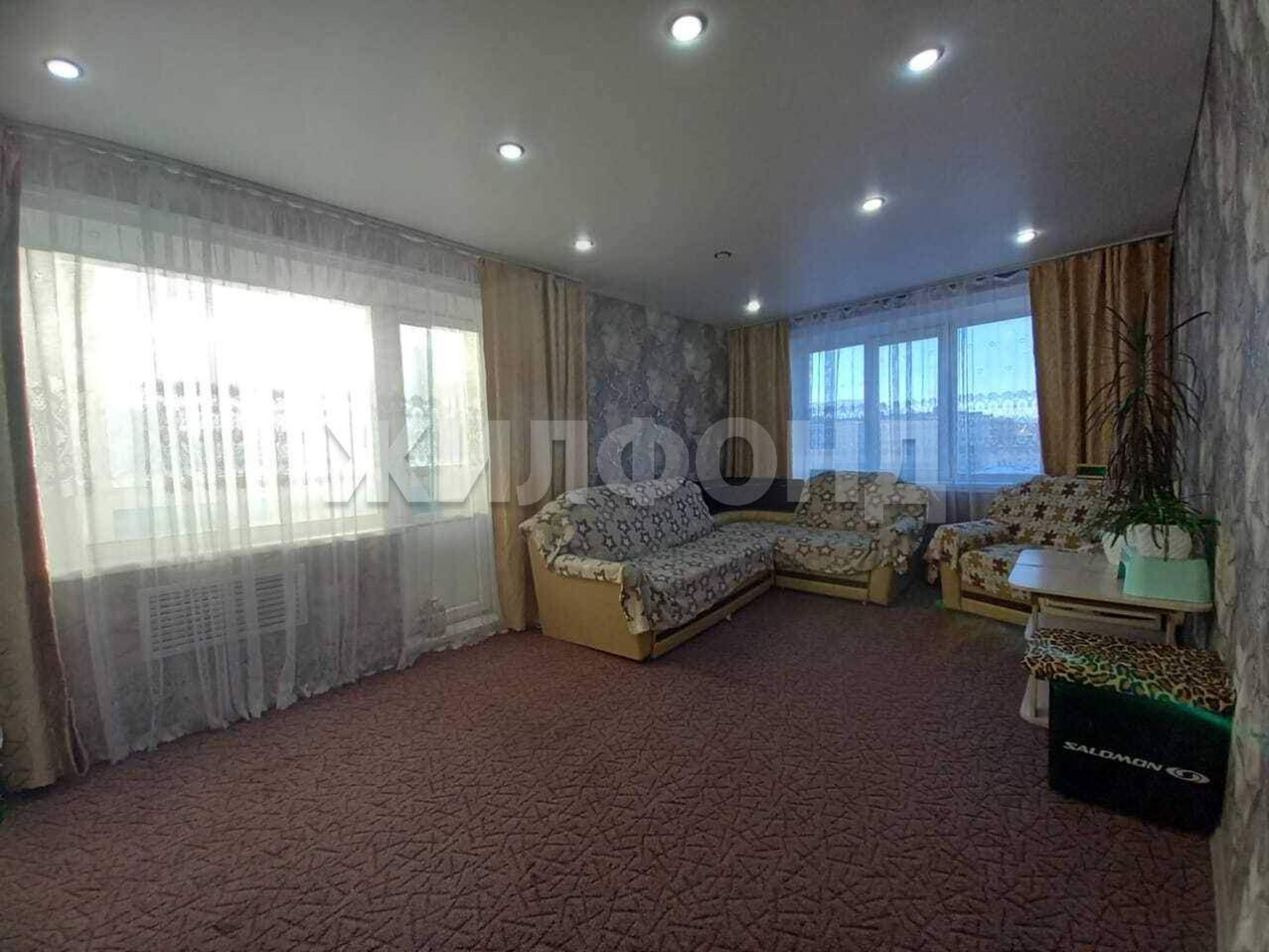 Купить квартиру за 2 985 000 рублей на Лауреатов улица, д.65