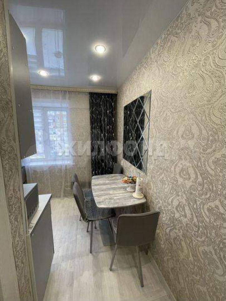 2-комн квартира Металлургов площадь, д.17