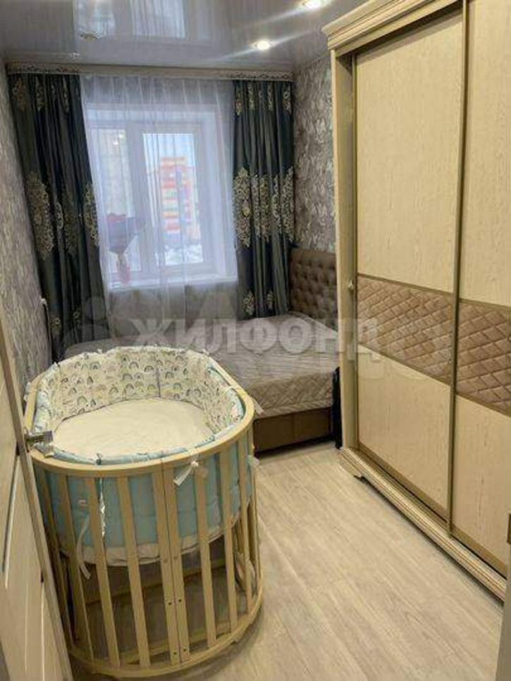 2-комн квартира Металлургов площадь, д.17