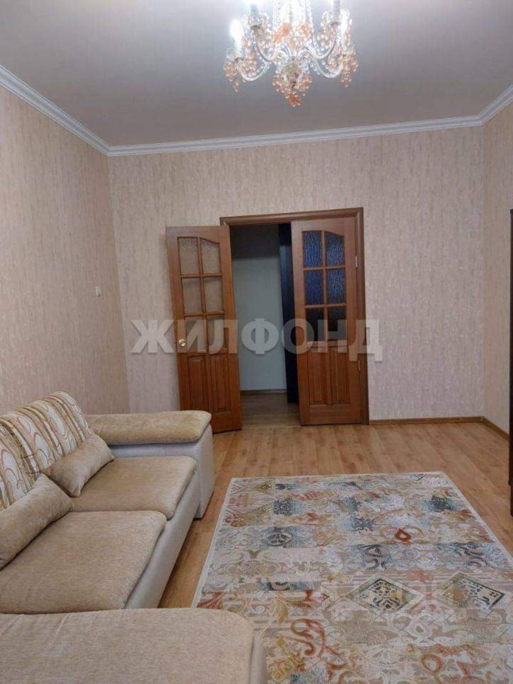 3-комн квартира Металлургов площадь, д.21