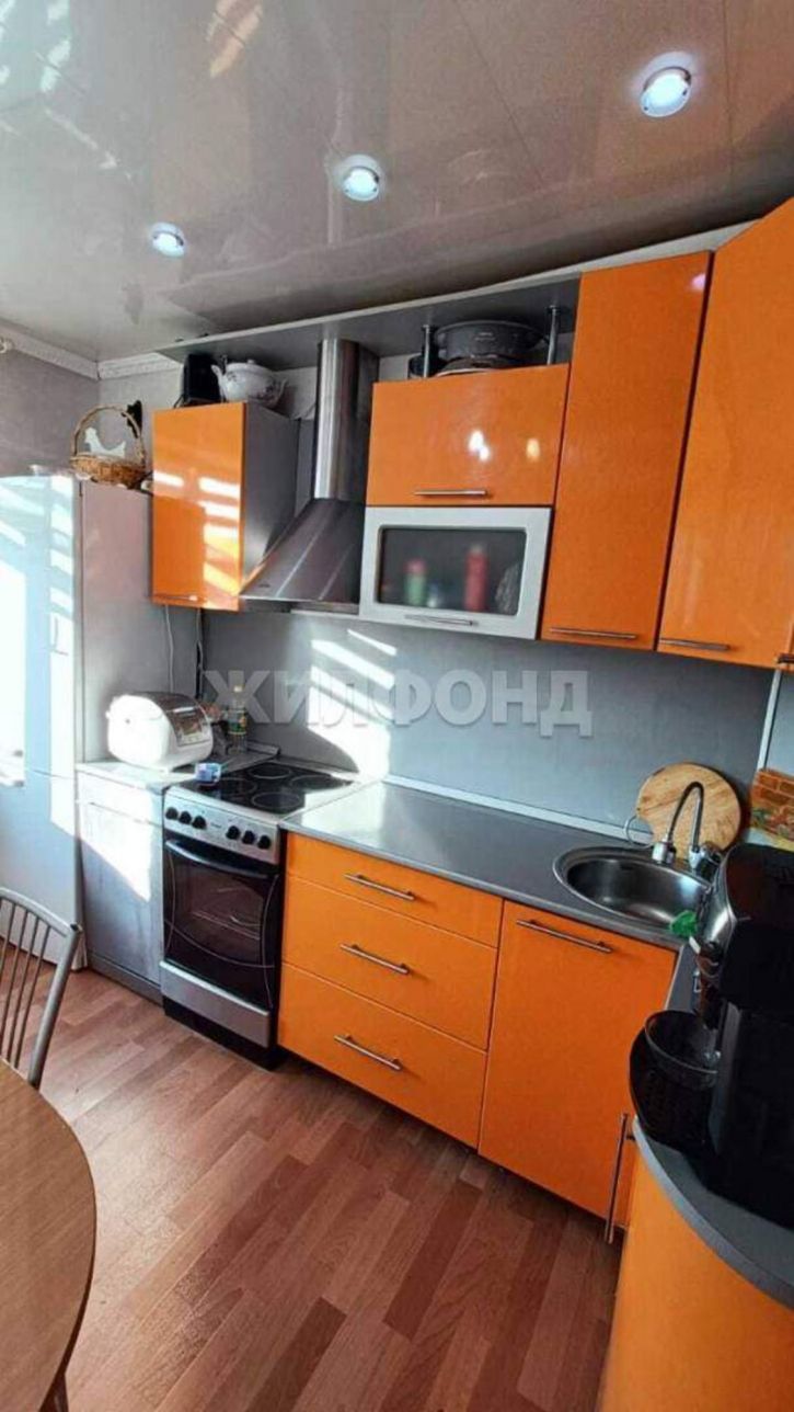 3-комн квартира Лауреатов улица, д.25