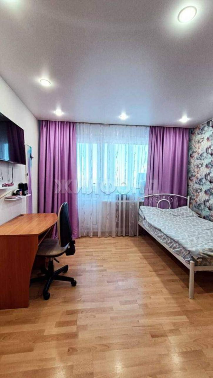 3-комн квартира Лауреатов улица, д.25