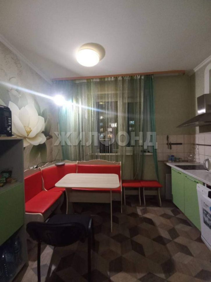 3-комн квартира Лауреатов улица, д.73А