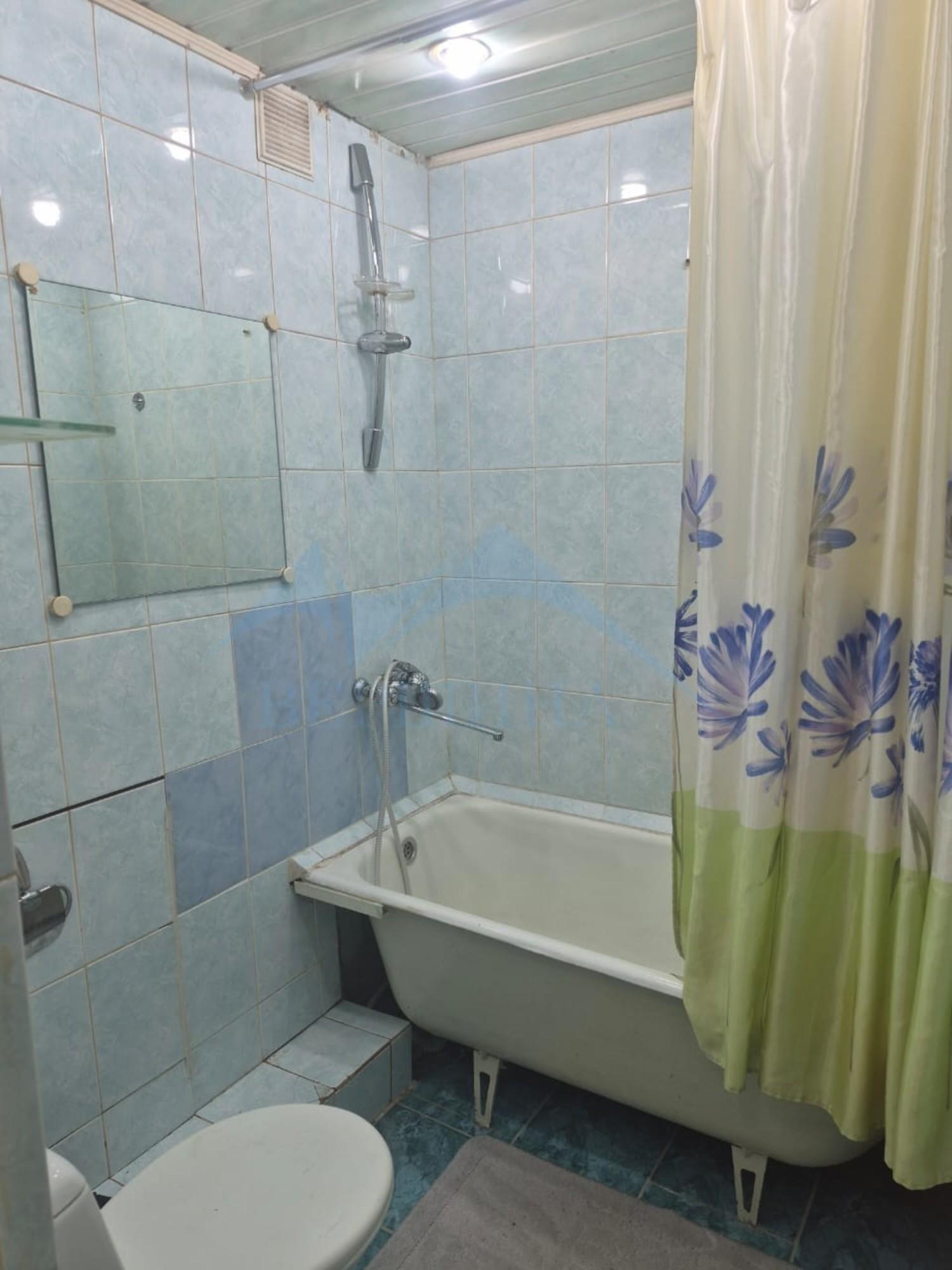 Купить квартиру за 2 400 000 рублей на Мира улица,7к2