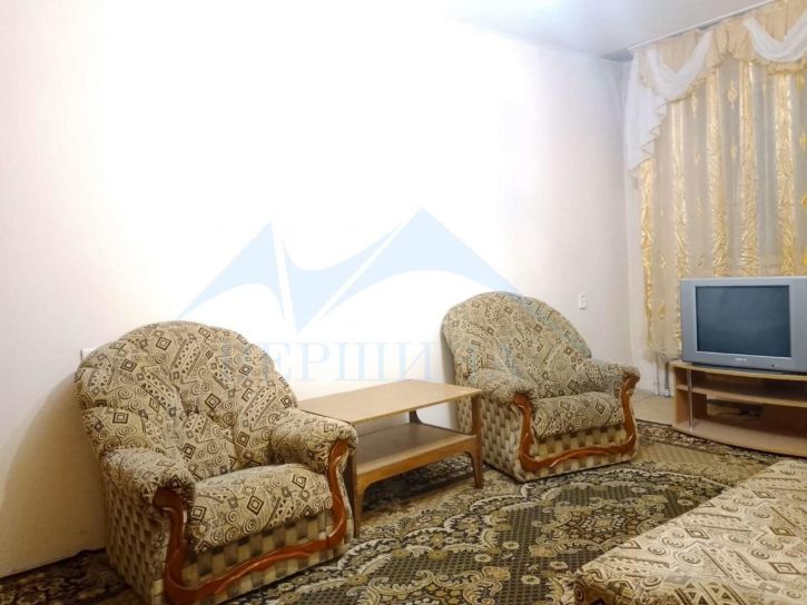 2-комн квартира 50 лет Октября улица,6А