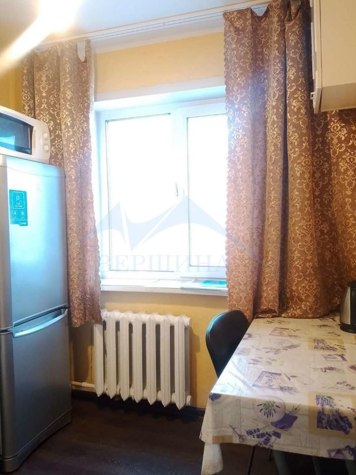 2-комн квартира Нансена улица,80