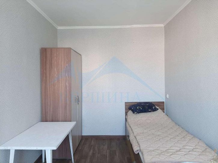 2-комн квартира Ленинградская улица,11