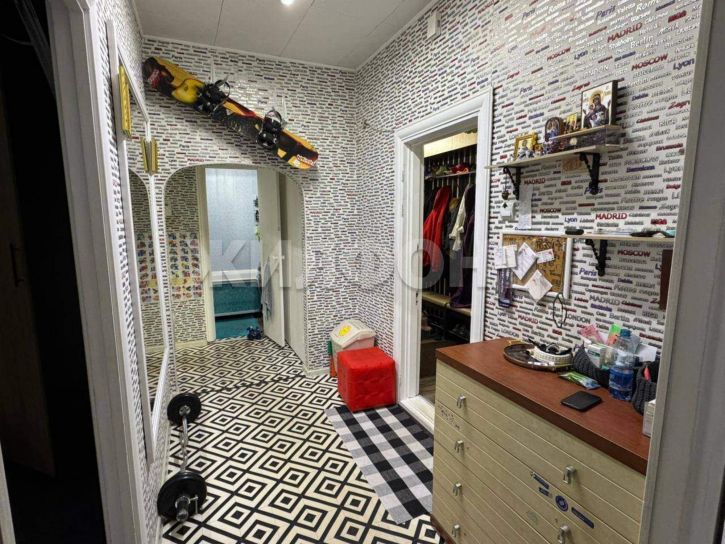 4-комн квартира Талнахская улица, д.6