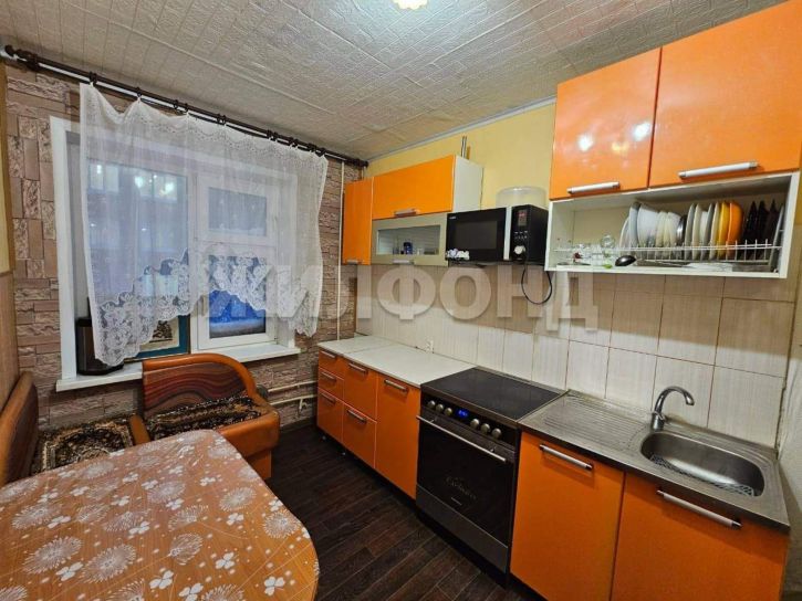 2-комн квартира Кирова улица, д.32