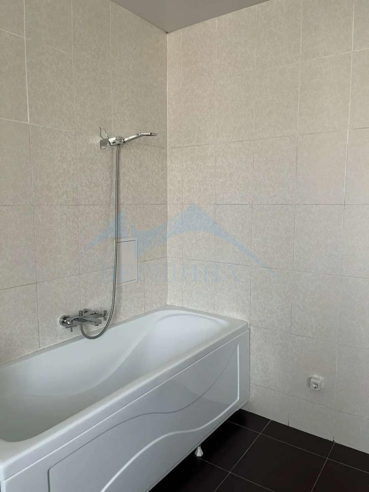 2-комн квартира Комсомольская улица,4