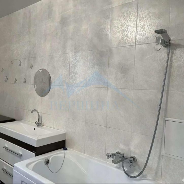 2-комн квартира Комсомольская улица,4