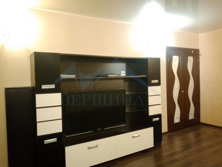 2-комн квартира Талнахская улица,22