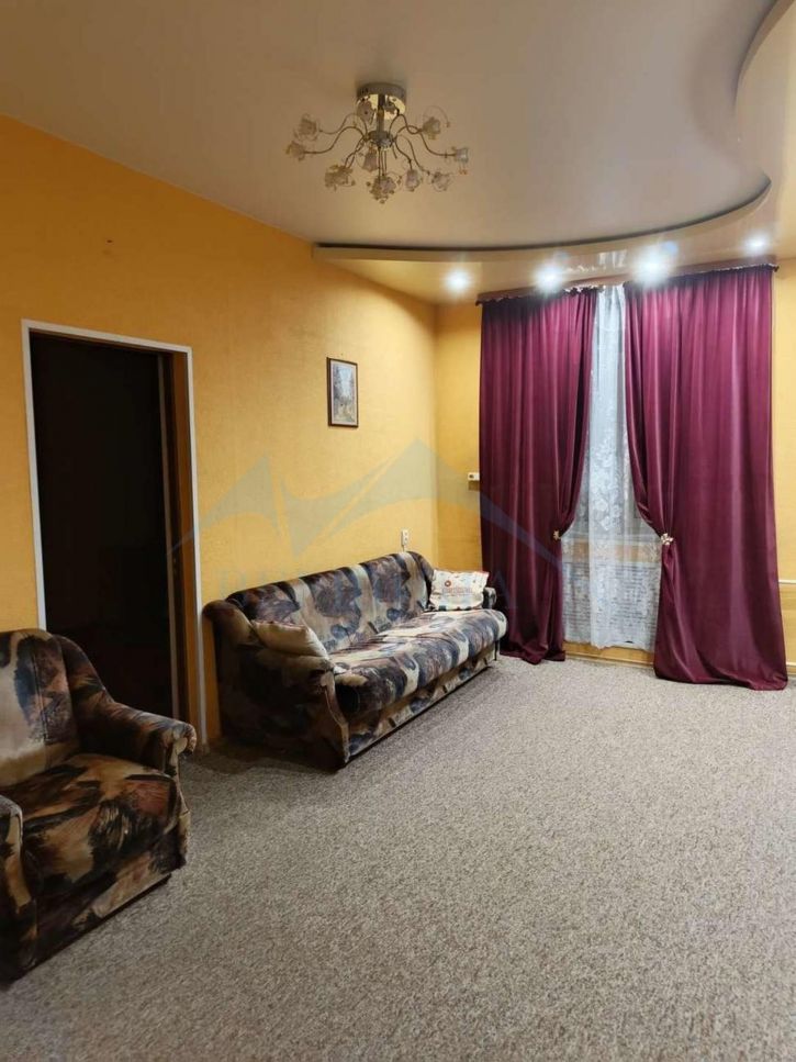 2-комн квартира Комсомольская улица,12