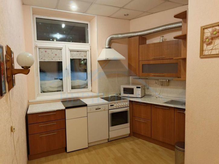 2-комн квартира Комсомольская улица,12