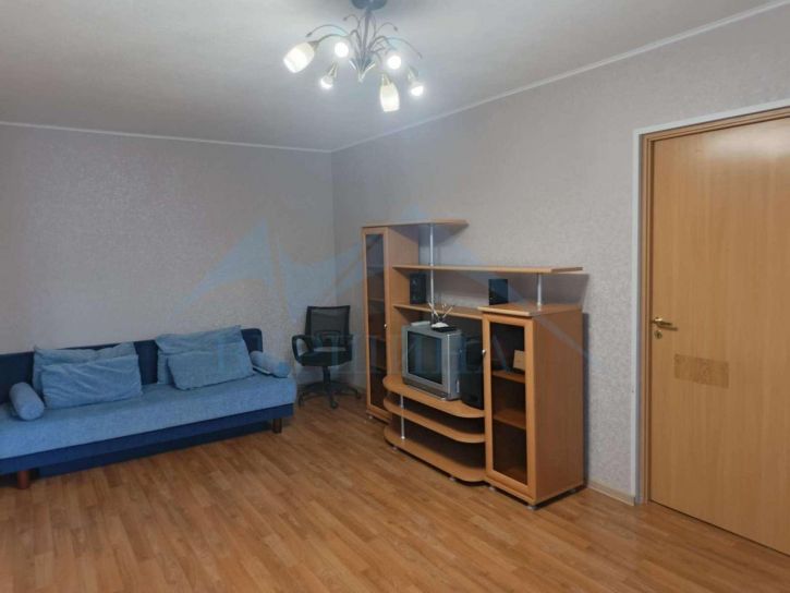 2-комн квартира Талнахская улица,41