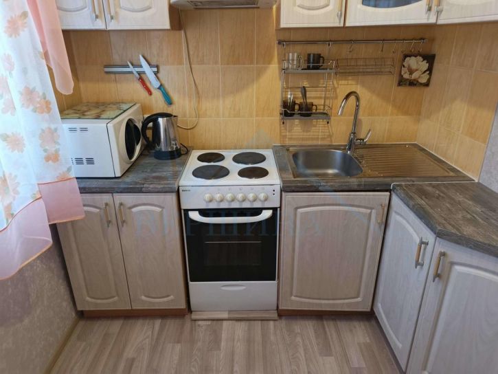2-комн квартира Талнахская улица,41