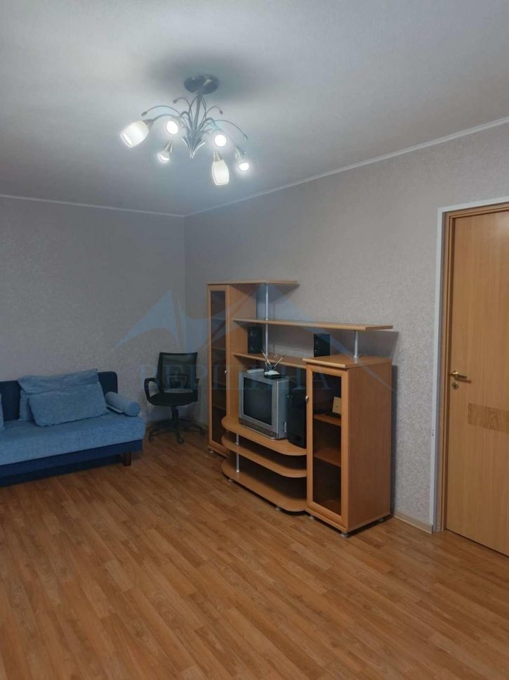 2-комн квартира Талнахская улица,41