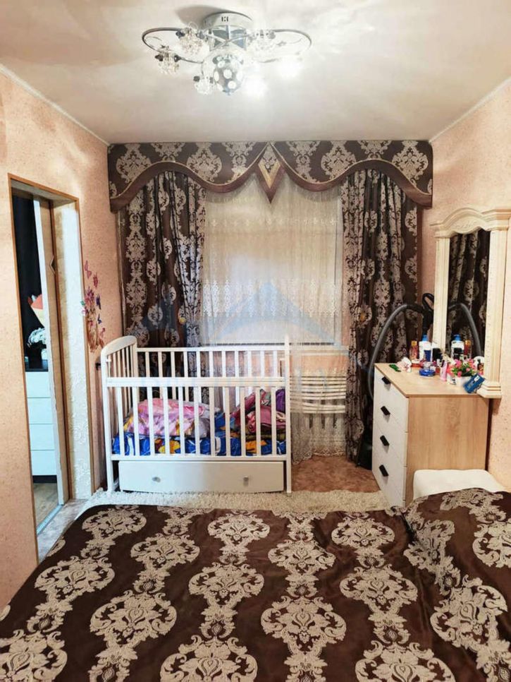 2-комн квартира Дзержинского улица,7к4