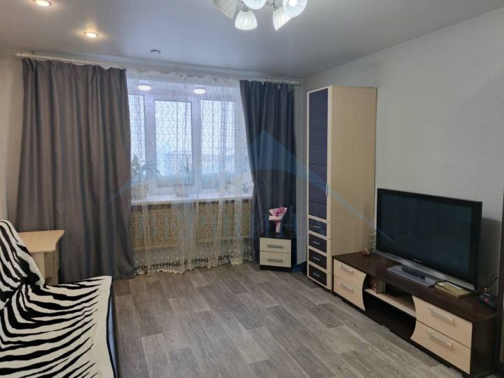 2-комн квартира Набережная Урванцева улица,5