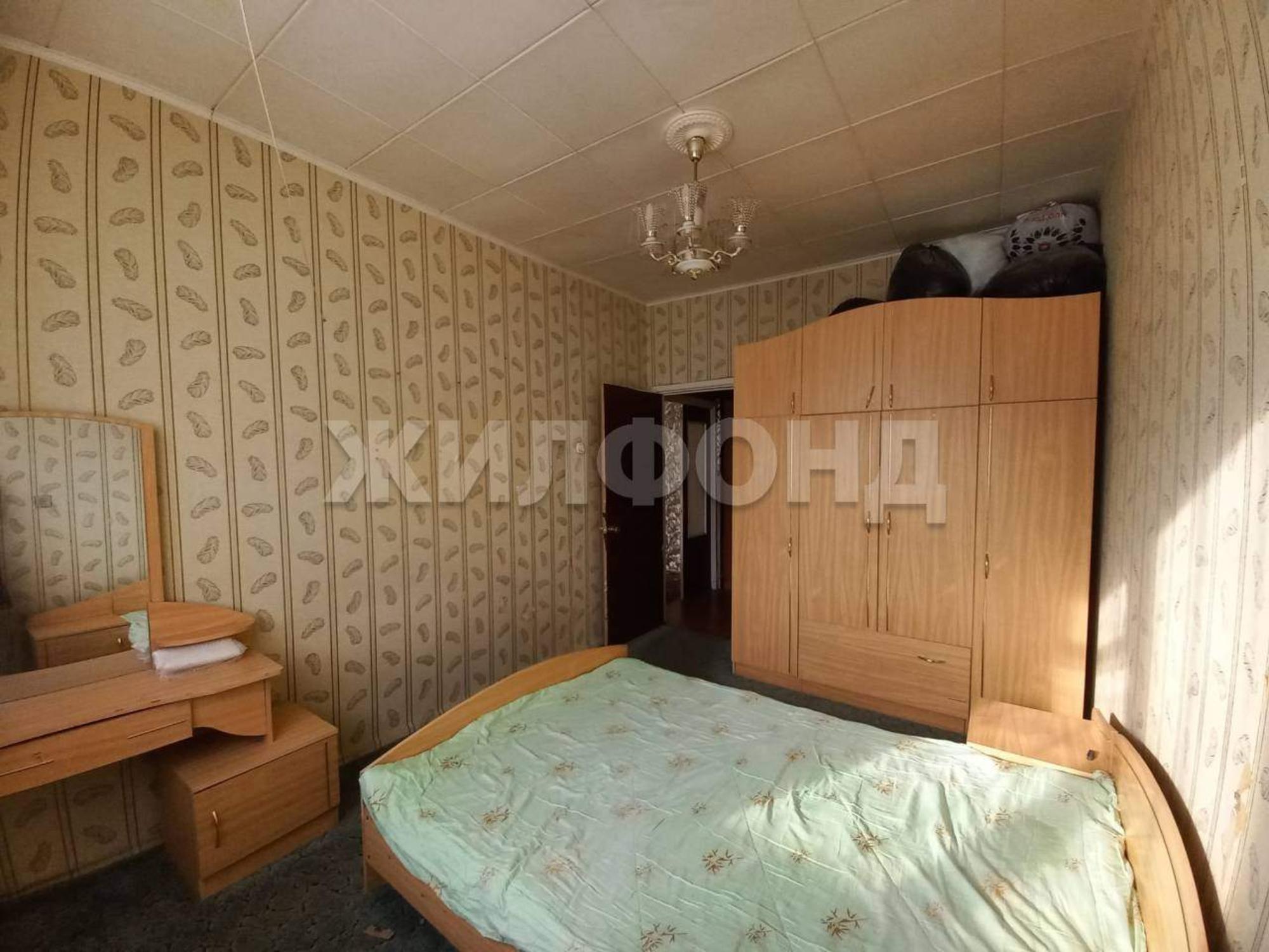 Купить квартиру за 4 300 000 рублей на Металлургов площадь, д.8