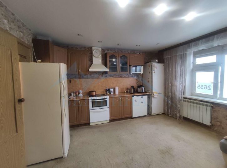 3-комн квартира Талнахская улица,1