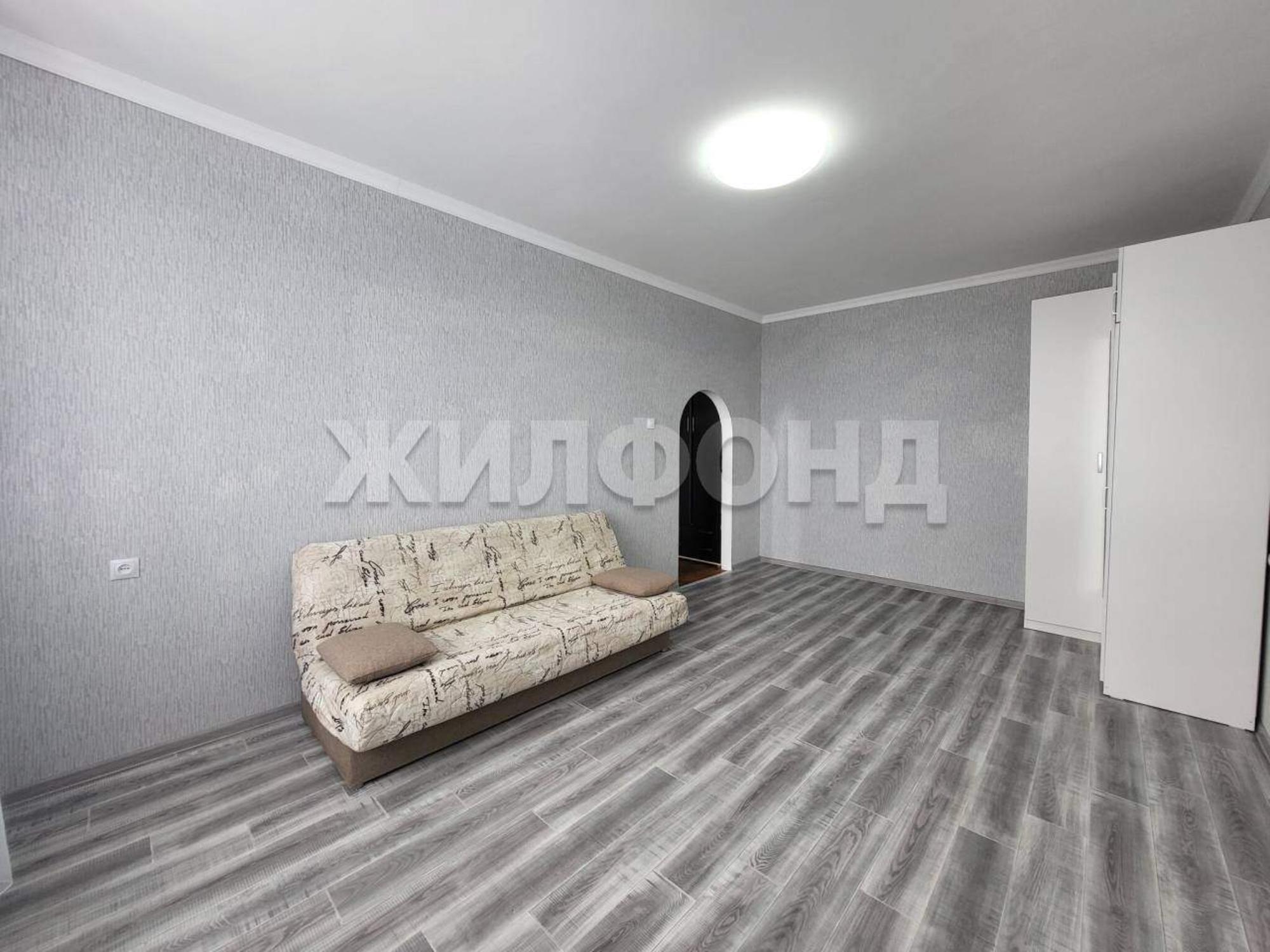 Купить квартиру за 4 100 000 рублей на Ветеранов улица, д.21