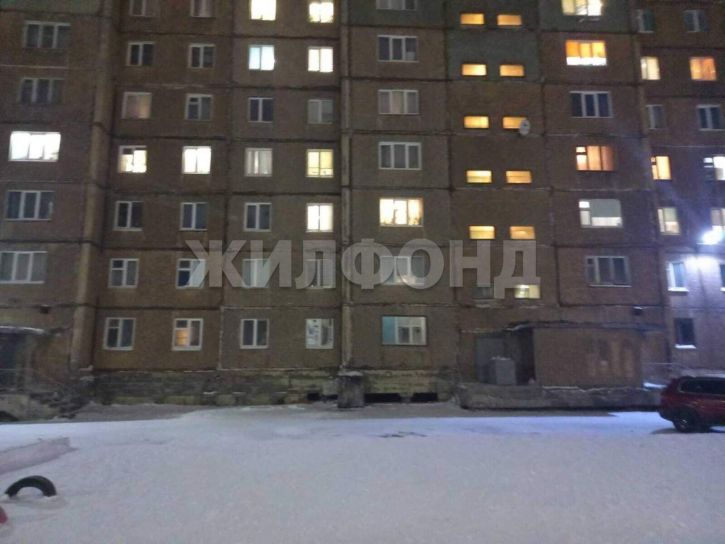 2-комн квартира Лауреатов улица, д.43