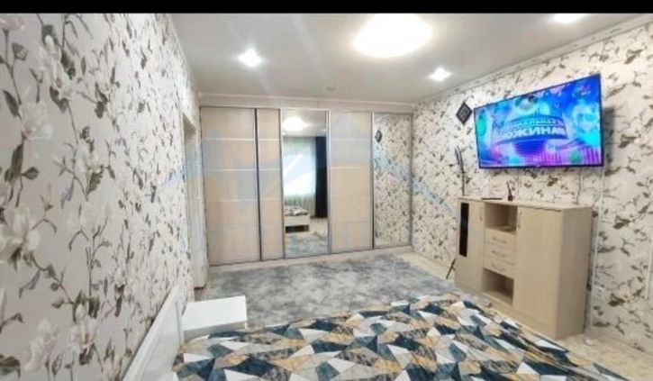 1-комн квартира Лауреатов улица,57