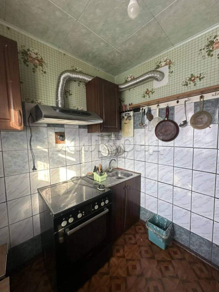 3-комн квартира Талнахская улица, д.45