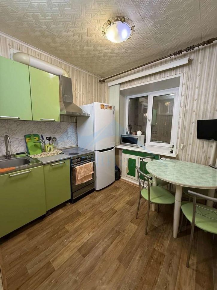 2-комн квартира Завенягина улица,4к1