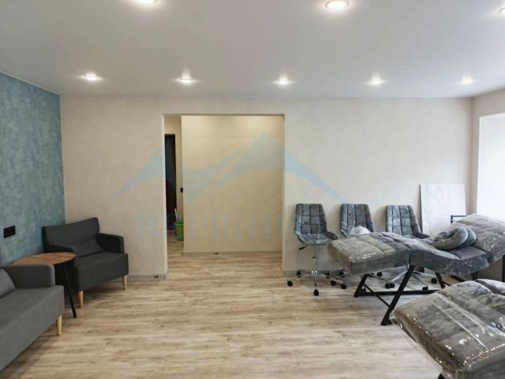 2-комн квартира Бегичева улица,45