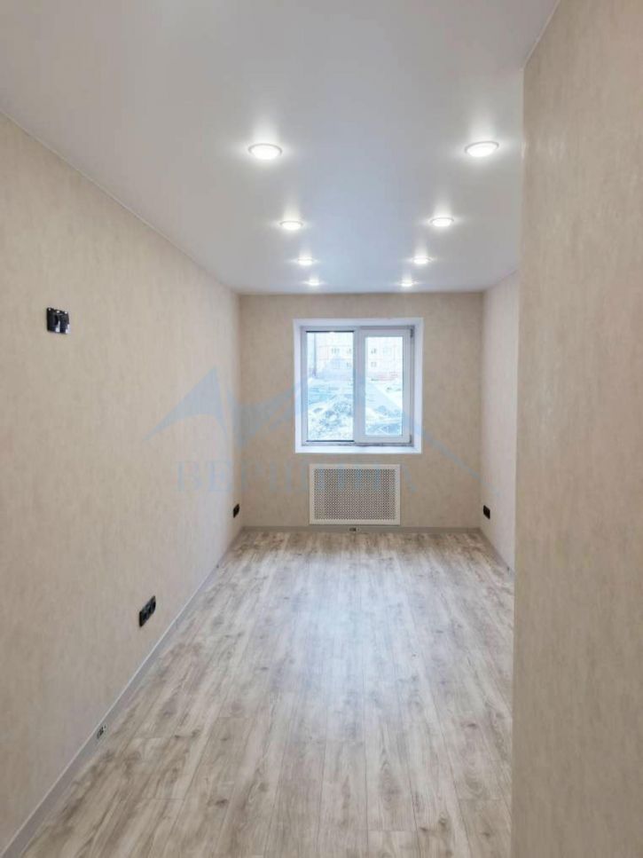 2-комн квартира Бегичева улица,45