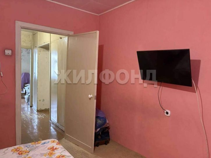 3-комн квартира Лауреатов улица, д.73