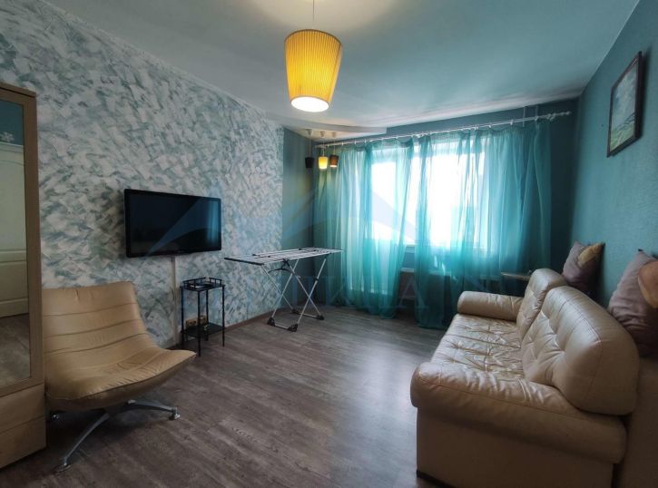 3-комн квартира Севастопольская улица,5