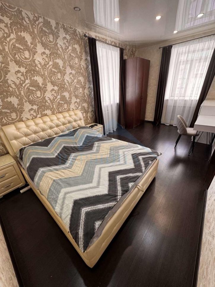 3-комн квартира Комсомольская улица,8