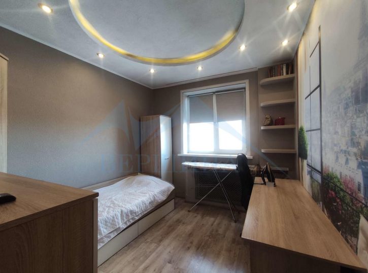 3-комн квартира Севастопольская улица,5