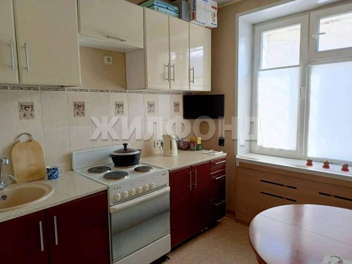 2-комн квартира Комсомольская улица, д.28