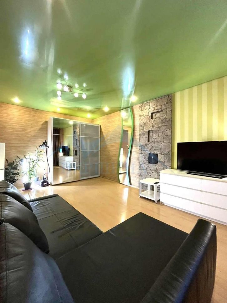 2-комн квартира Талнахская улица,6к1
