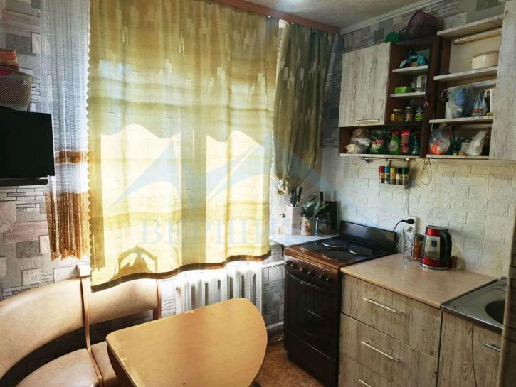 2-комн квартира Ленинградская улица,9