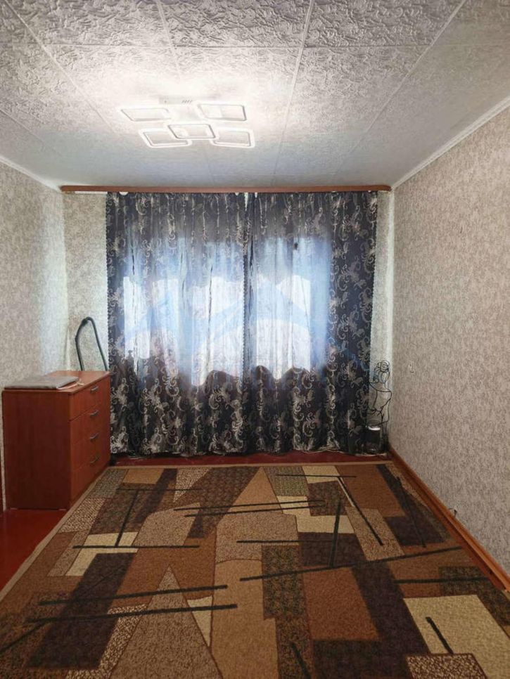 2-комн квартира Ленинградская улица,9