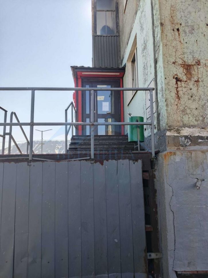 4-комн квартира Набережная Урванцева улица,3