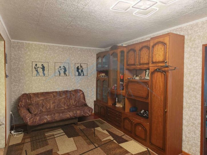 2-комн квартира Ленинградская улица,9