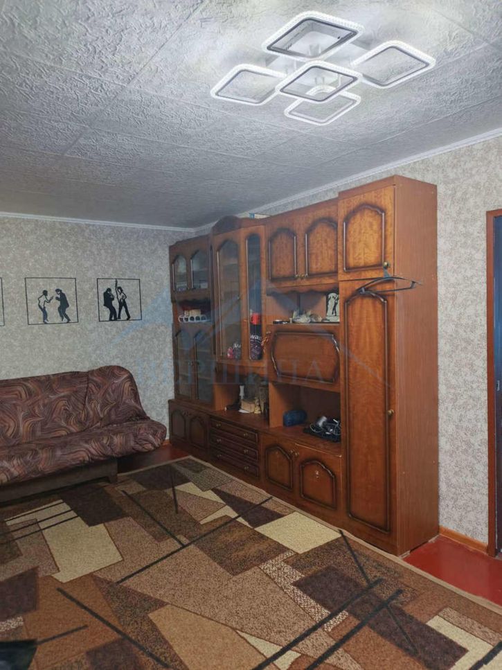 2-комн квартира Ленинградская улица,9