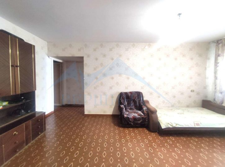 3-комн квартира Комсомольская улица,43кд