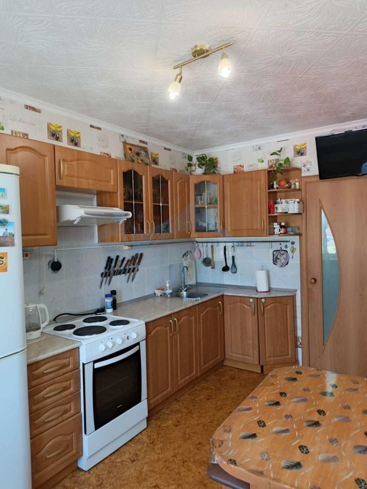 3-комн квартира Талнах район,Михаила Кравца улица