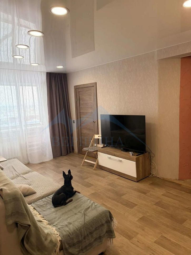 3-комн квартира Бегичева улица,8