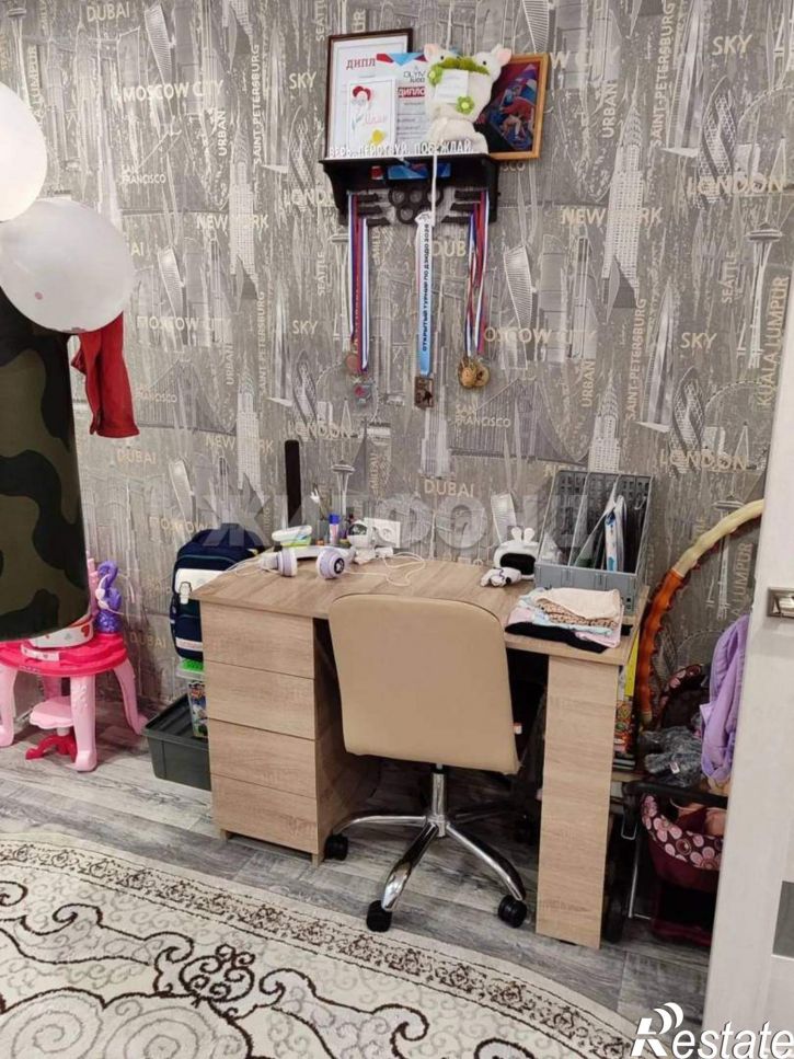 3-комн квартира Лауреатов улица, д.33