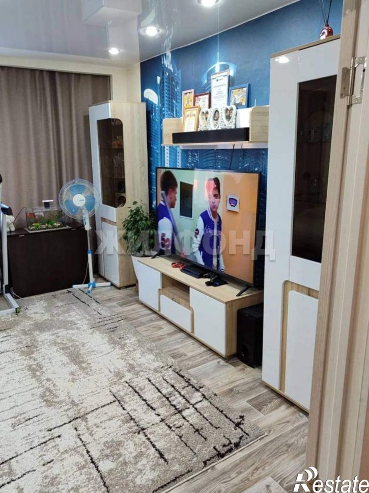 3-комн квартира Лауреатов улица, д.33