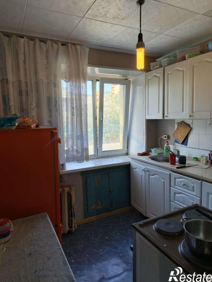 3-комн квартира Орджоникидзе улица,6