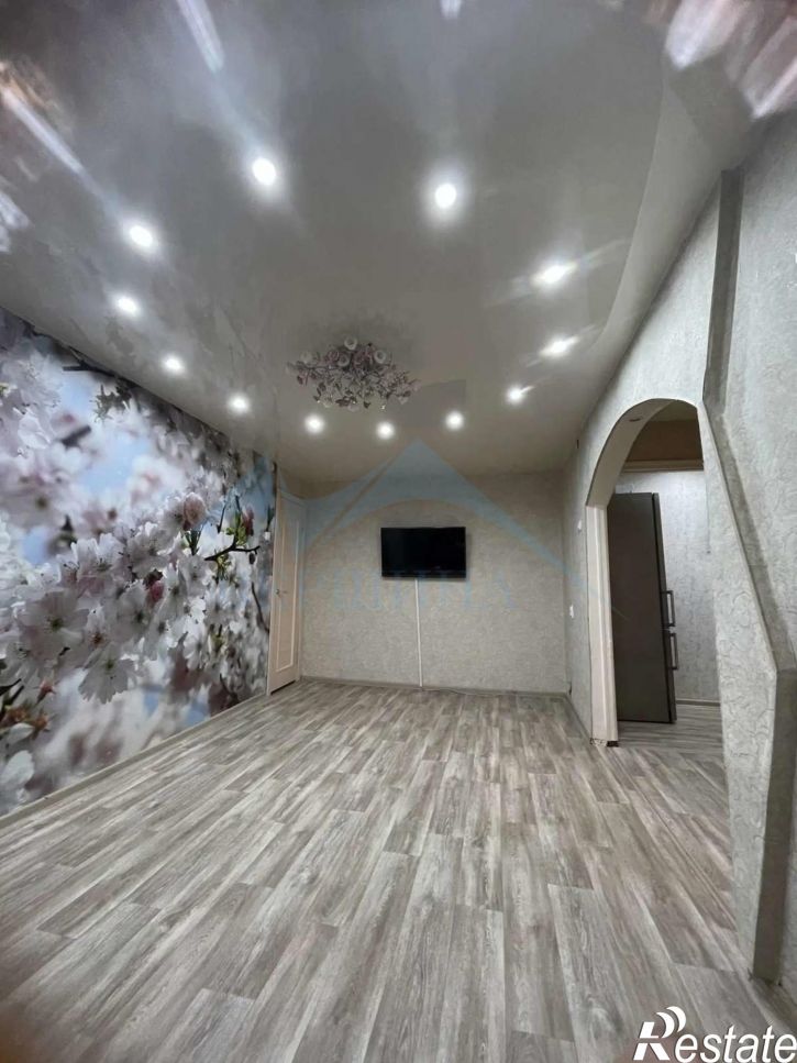 2-комн квартира Талнахская улица,83